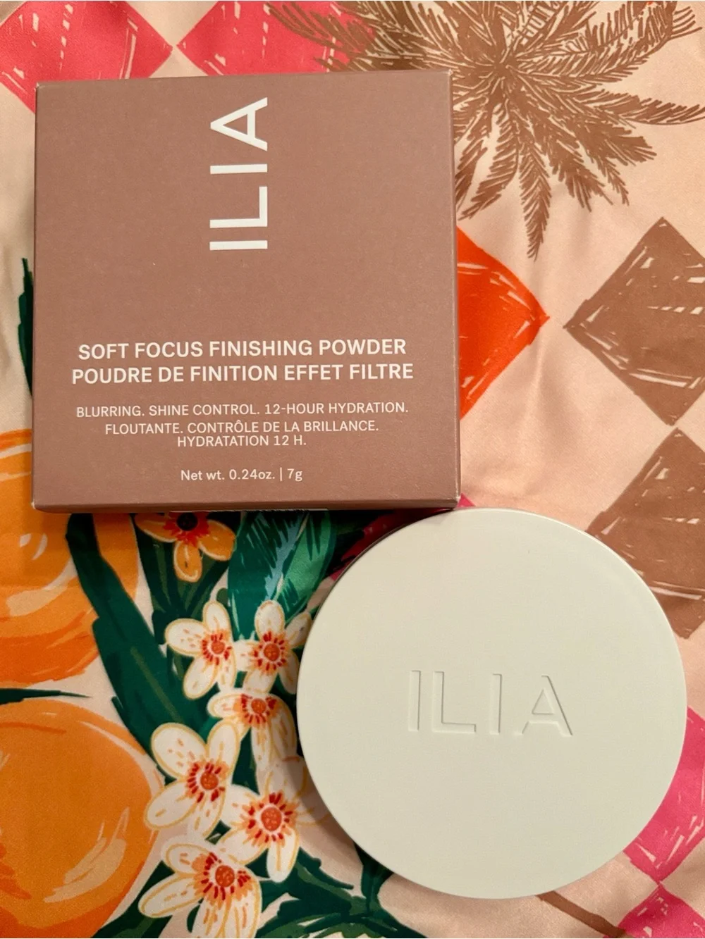 ILIA Soft Focus Finishing Powder Medium Translucent 12-Hour Shine Control